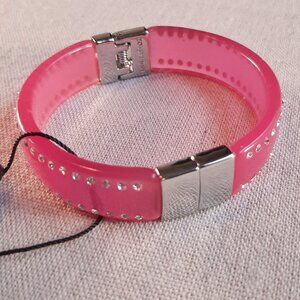 Ann Taylor NWT Pink Lucite Rhinestone Bangle